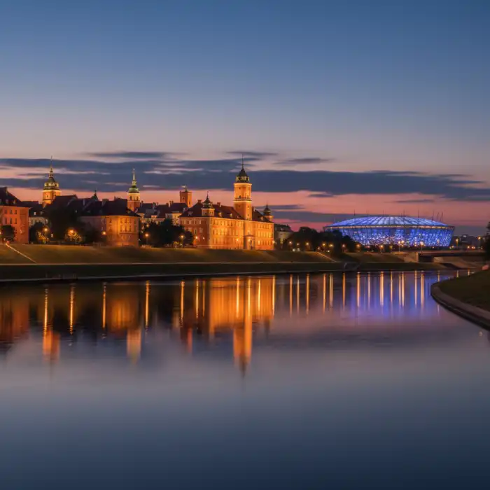 Warszawa atrakcje dla par: 10 romantycznych miejsc na prezent i randkę Widok na panoramę Warszawy o zachodzie słońca – najlepsze warszawa atrakcje dla par.